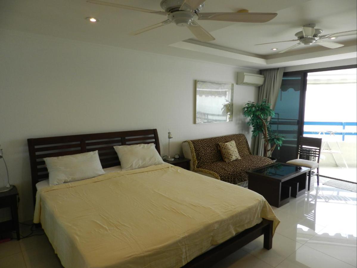 Jomtien Plaza Condotel Exterior photo