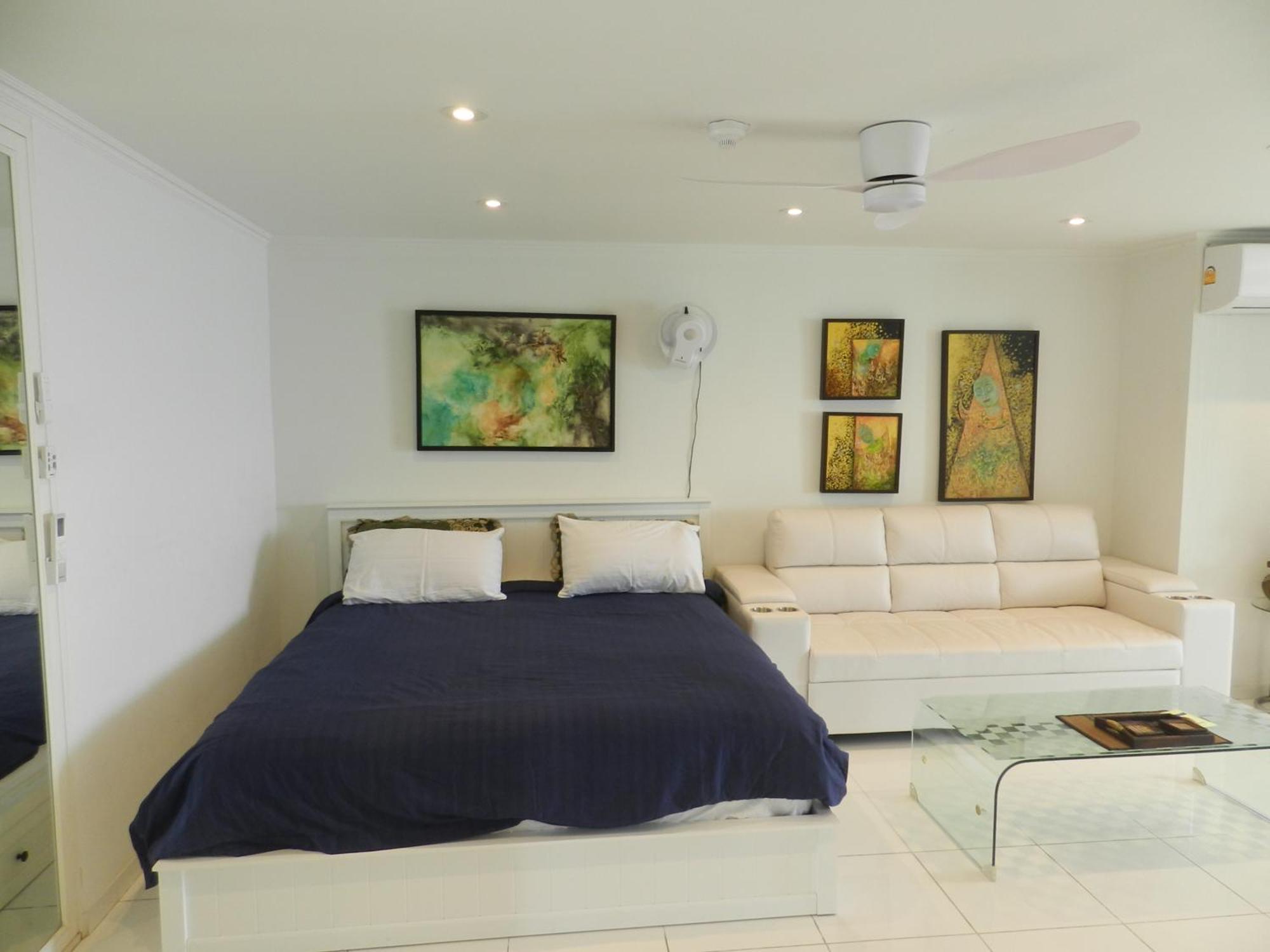 Jomtien Plaza Condotel Room photo